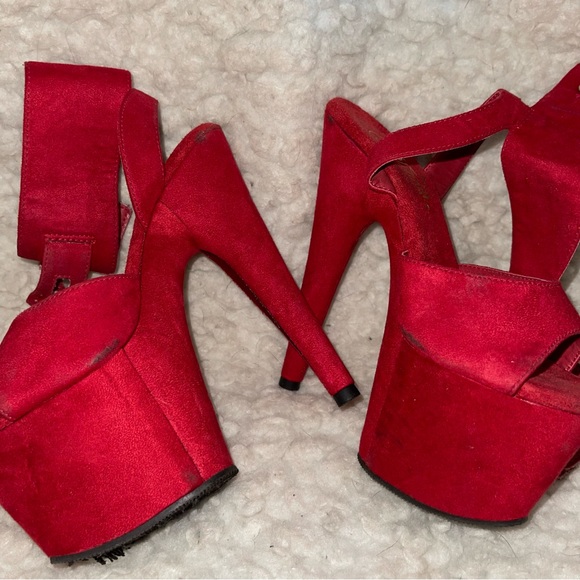 Suede velvet pleaser ankle strap red size 7 stripper exotic dancer heels - Picture 1 of 7